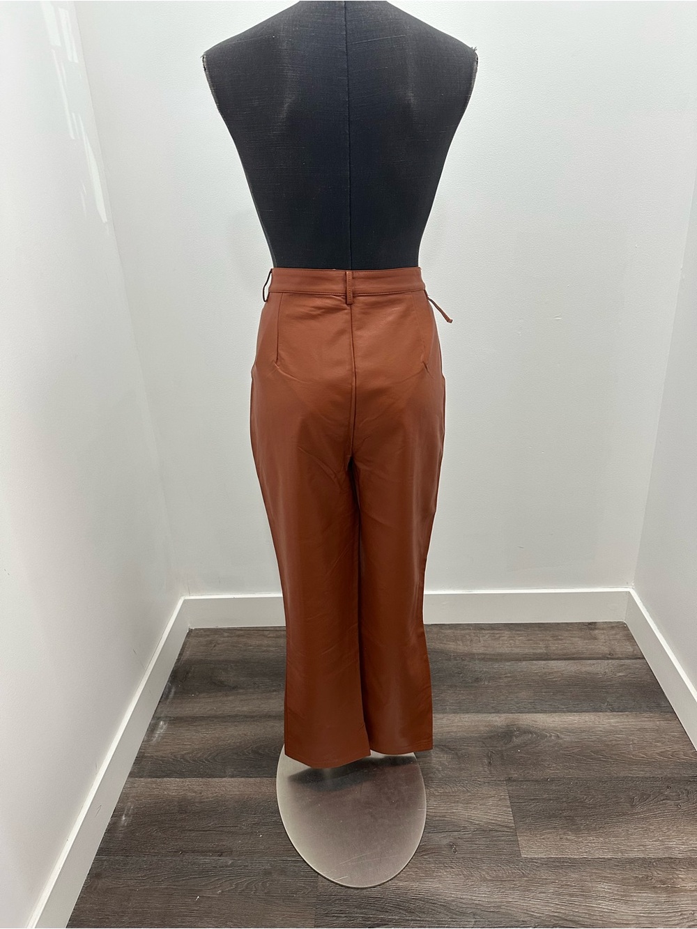Gilli High-Rise Wide-Leg Pants in Burnt Orange - Picture 5 of 7